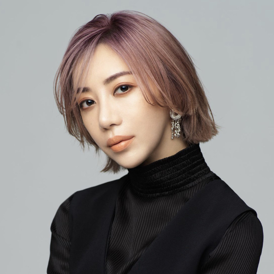 美弥 るりかさん